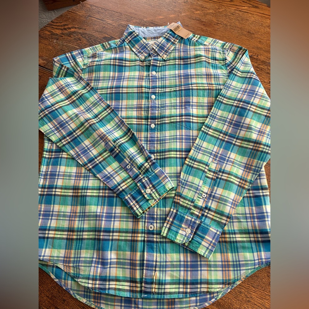 American Eagle 🦅 Outfitters madras plaid shirt-NWT $39.95  new. Large
